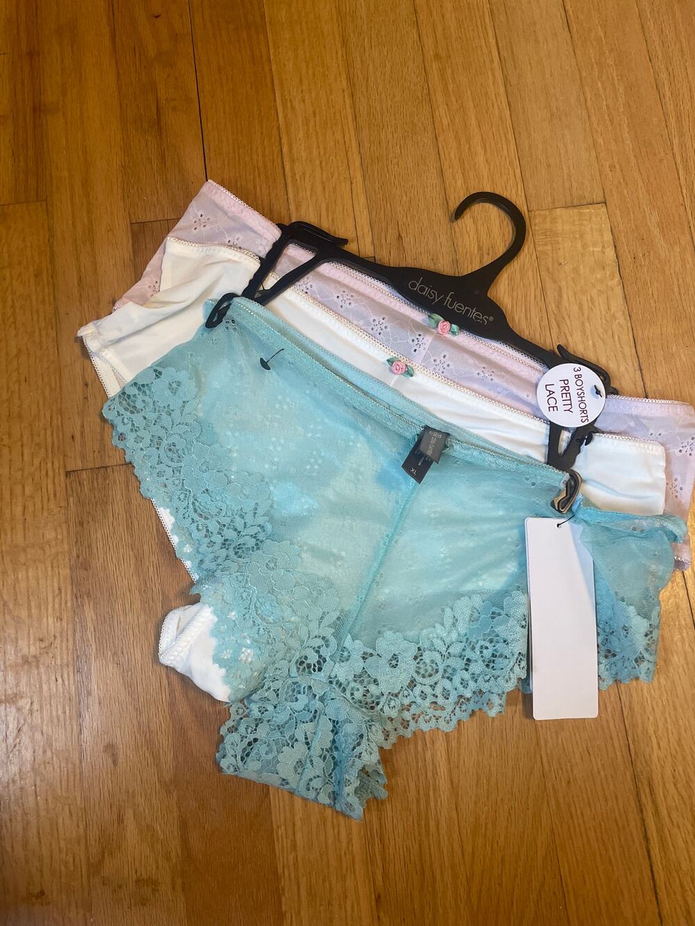 Daisy Fuentes 3 pair boyshort panties xl